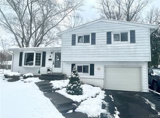 6 Gull Path, Liverpool, NY 13090