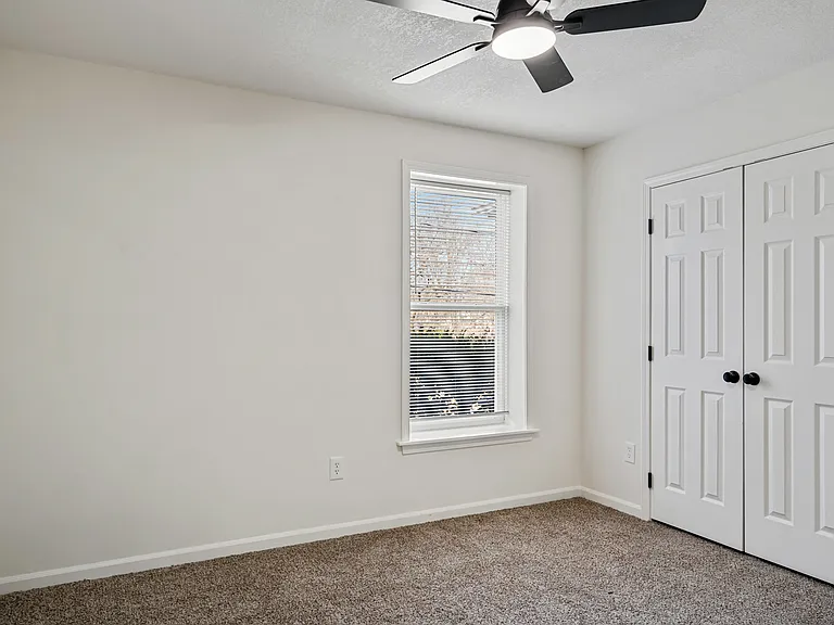 4001 S Minnie St — Photo 22