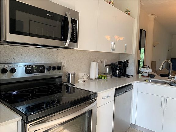 3rd image of 5600 NW 114th Pl APT 207