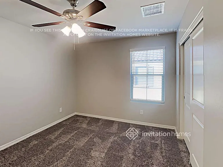 8020 W Agora Ln — Photo 14
