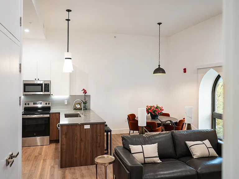 The Roe at Manayunk Apartments and Townhomes — Photo 50