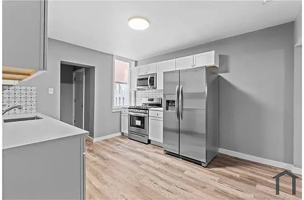 Building Photo - 363 44th St