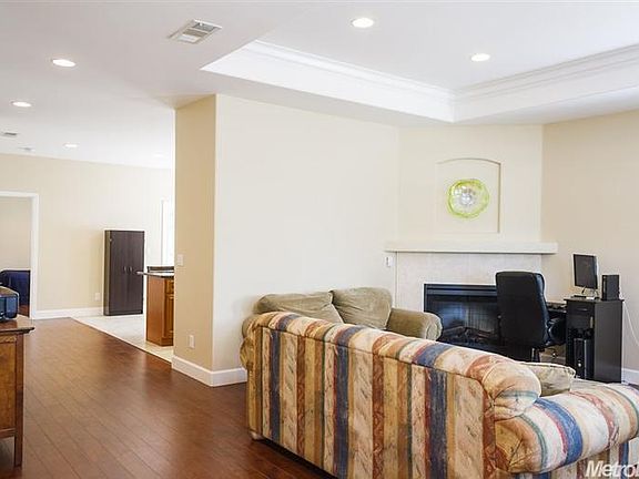5th image of 6901 Gardenvine Ave
