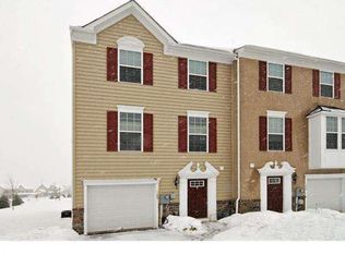 100 Sandpiper Ct, Gilbertsville, PA 19525