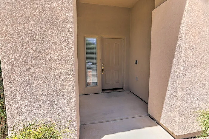 335 E Calle Nacrita — Photo 33