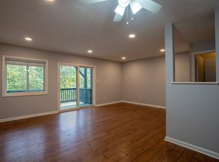 137 Fernbanks Ct, Athens, GA