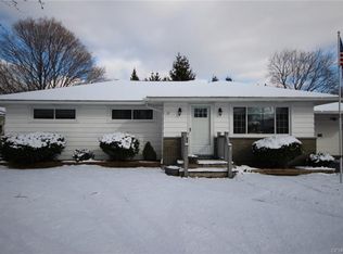 134 Carol Dr, Rochester, NY 14617