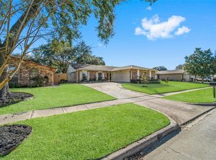 16931 Clan Macintosh Dr, Houston, TX 77084