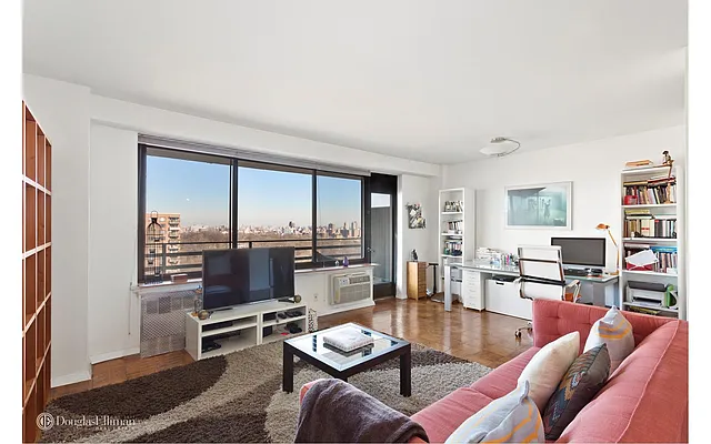 Rented by Douglas Elliman | media 7