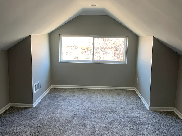 5305 W School St — Photo 12