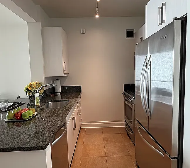 1510 Lexington Ave #6L — Photo 9