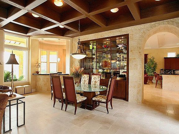 5th image of 9421 Verlaine Ct