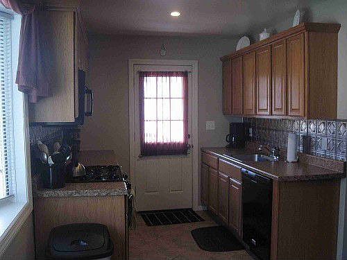 3rd image of 194 Park Ln