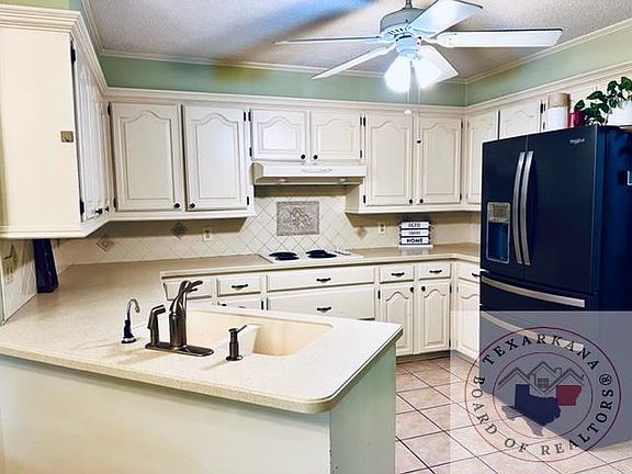 5th image of 43 Fernwood Dr