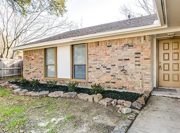 3rd image of 2926 Haymeadow Dr