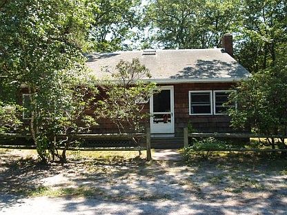 1st image of 18 Briar Ln