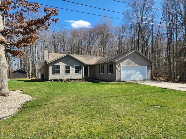 2100 N Park Ln, Rock Creek, OH 44084