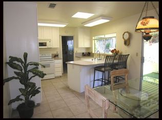 804 La Bonita Dr, San Marcos, CA 92078