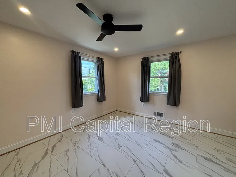 12 Mills Rd — Photo 14