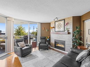 158 Promenade Dr #206, Nanaimo, BC V9R 6M7