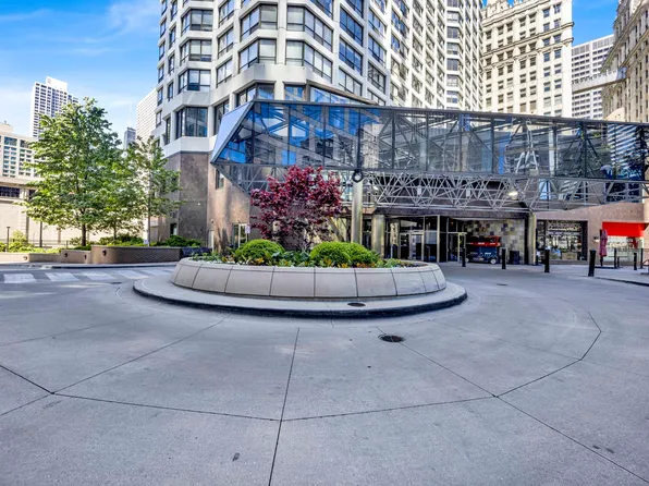 405 N Wabash Ave Unit 104, Chicago, IL 60611