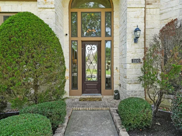 3100 Richard Ln, Friendswood, TX 77546