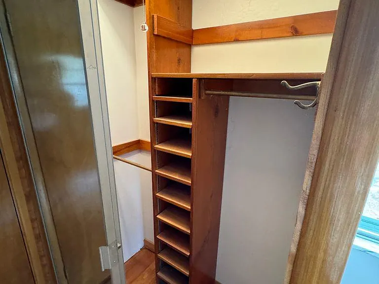 2770 Tremont Rd — Photo 25