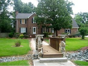 2nd image of 811 Westwood Ct