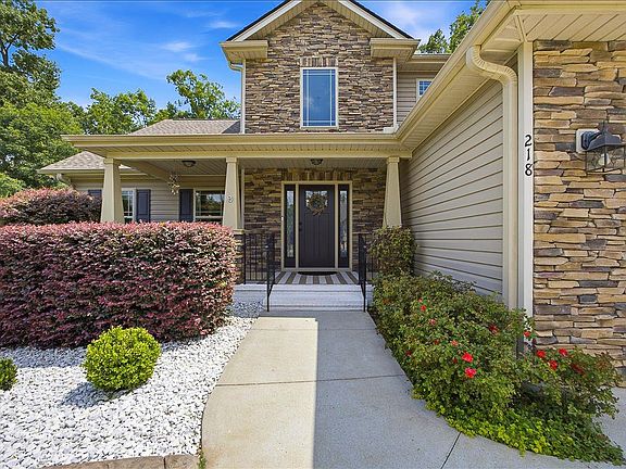 4th image of 218 Hoozer Dr