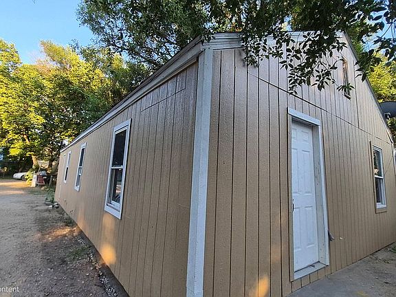 2nd image of 1106 S Terrace Dr
