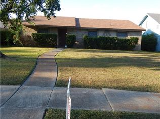 2913 Carnaby Ln, Garland, TX 75044