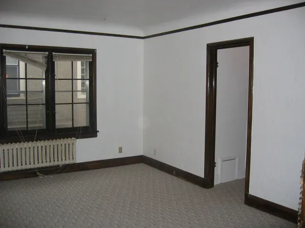 2014 2nd Ave S, Minneapolis, MN 55404