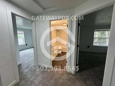 2322 SE 7th St — Photo 30