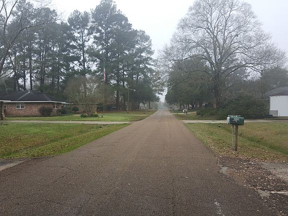 5th image of 17139 Chickasaw Ave