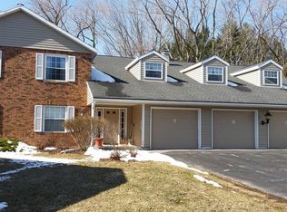 2546 Cross Creek Dr APT A, Sheboygan, WI 53081