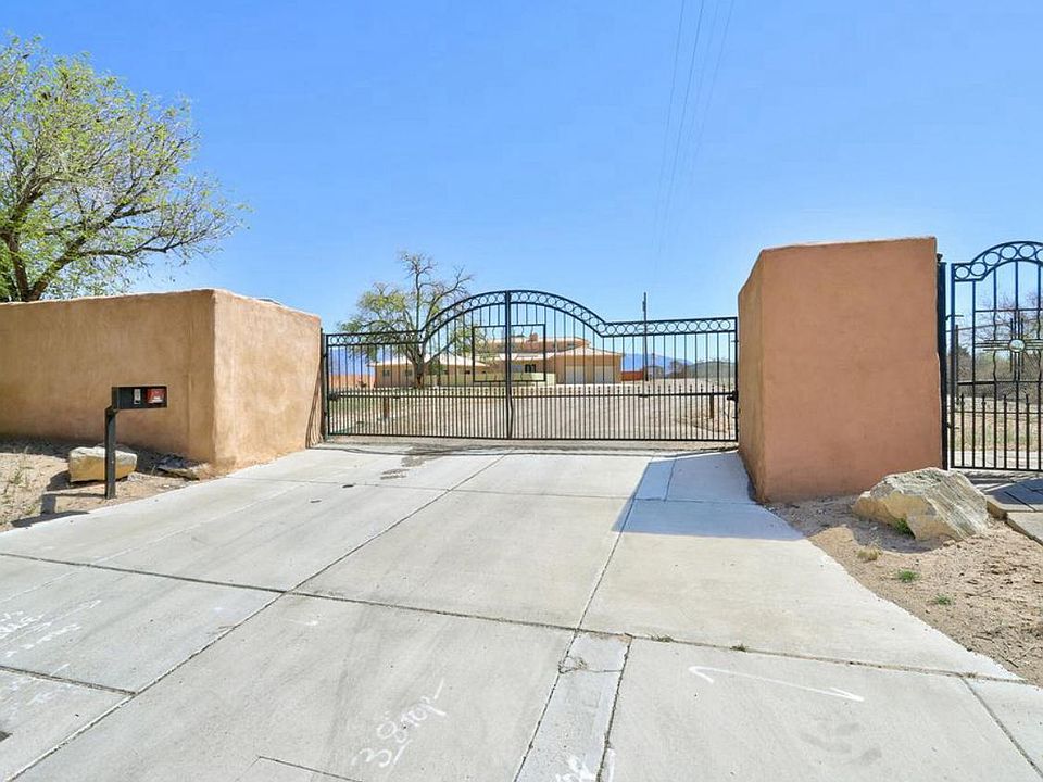 1st image of 2424 Vista Grande Dr NW #1/2