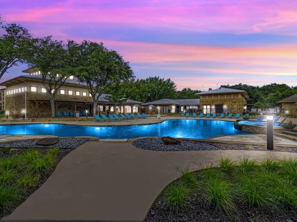 The Canyons Apartments