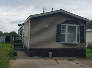 213 Cub Ln, Birch Run, MI 48415