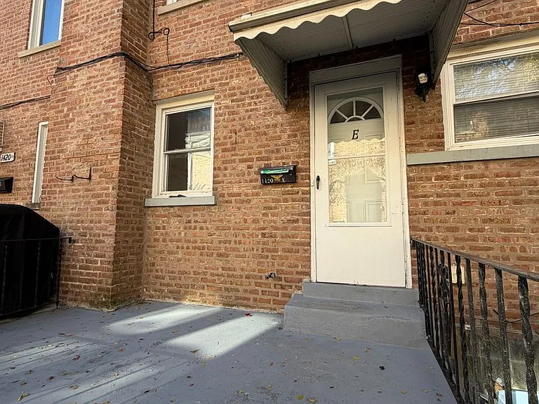 1420 N Harlem Ave #E — Photo 29