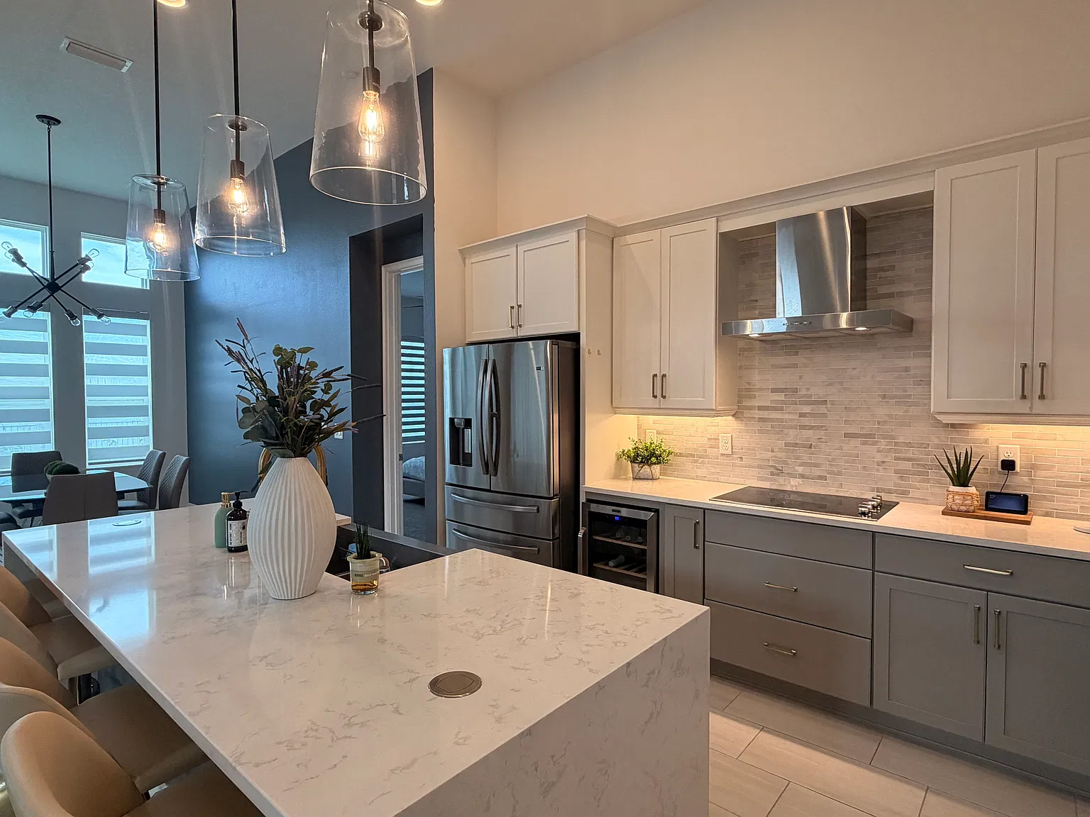 4 bed, 2014 sqft, $3,400 — Photo 3