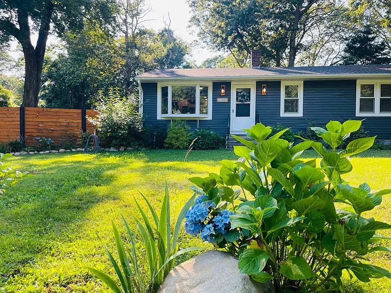 1308 Boston Neck Rd — Photo 1