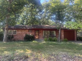 1906 Dartmouth, Columbia, MO 65203