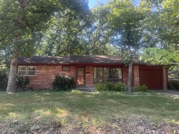 1906 Dartmouth, Columbia, MO 65203