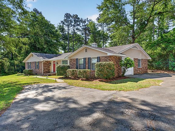 2nd image of 909 Osbon Dr