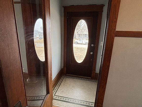 2nd image of 3403 Orleans Ave