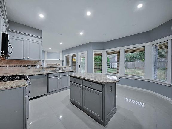 5th image of 5327 Gladeside Dr