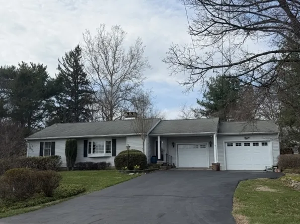 5 Abrams Rd, Holland Twp., NJ 08848