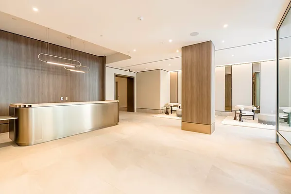 Rented by EXR | media 25