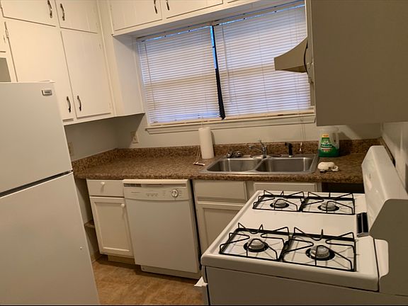 5th image of 6247 Green Hill Dr