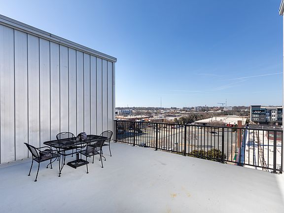 4th image of 2338 Yadkin Ave APT 210